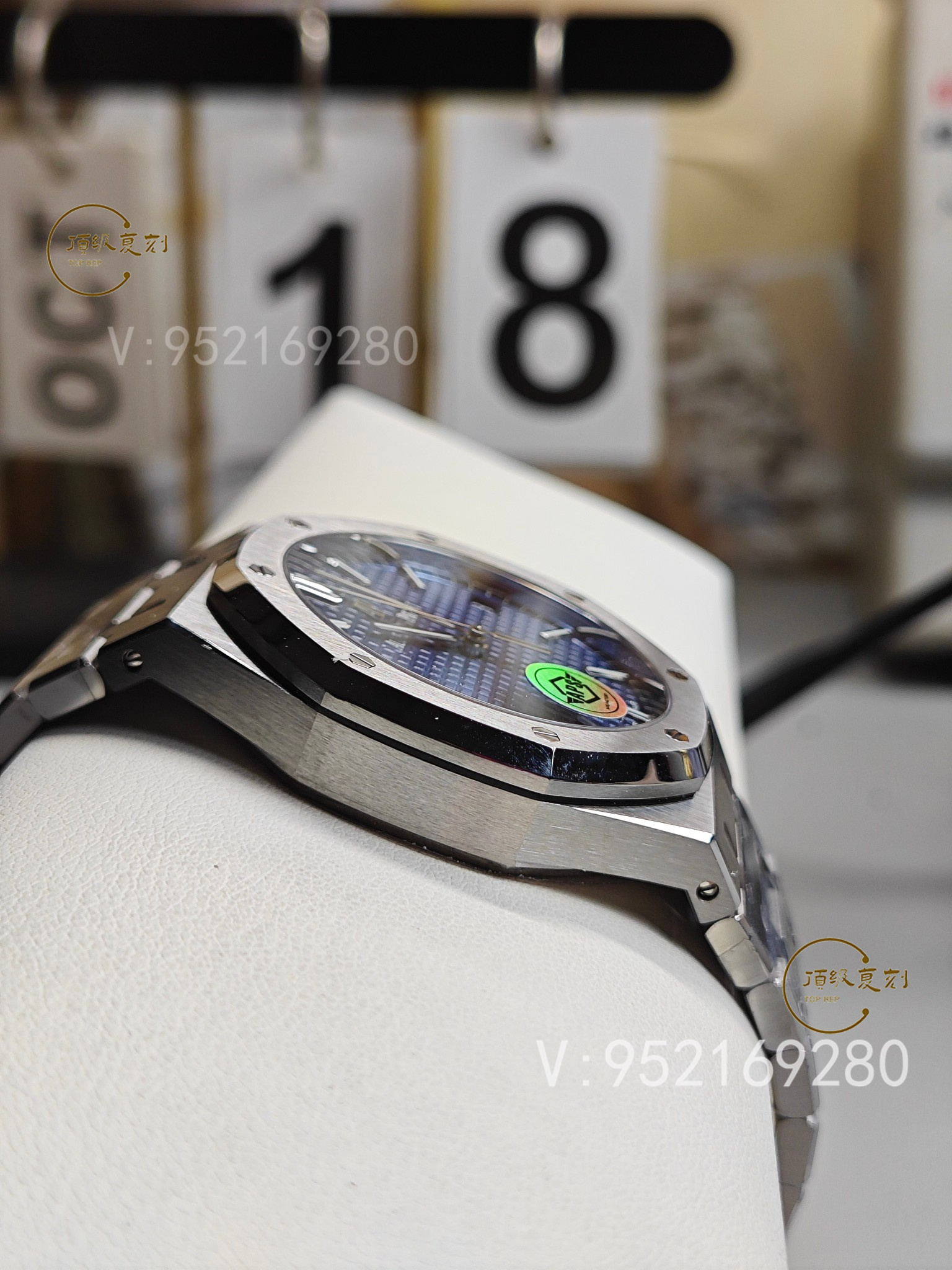 深入解析APS愛彼復刻表15500藍面版:4302一體機芯與原裝同步功能-復刻表